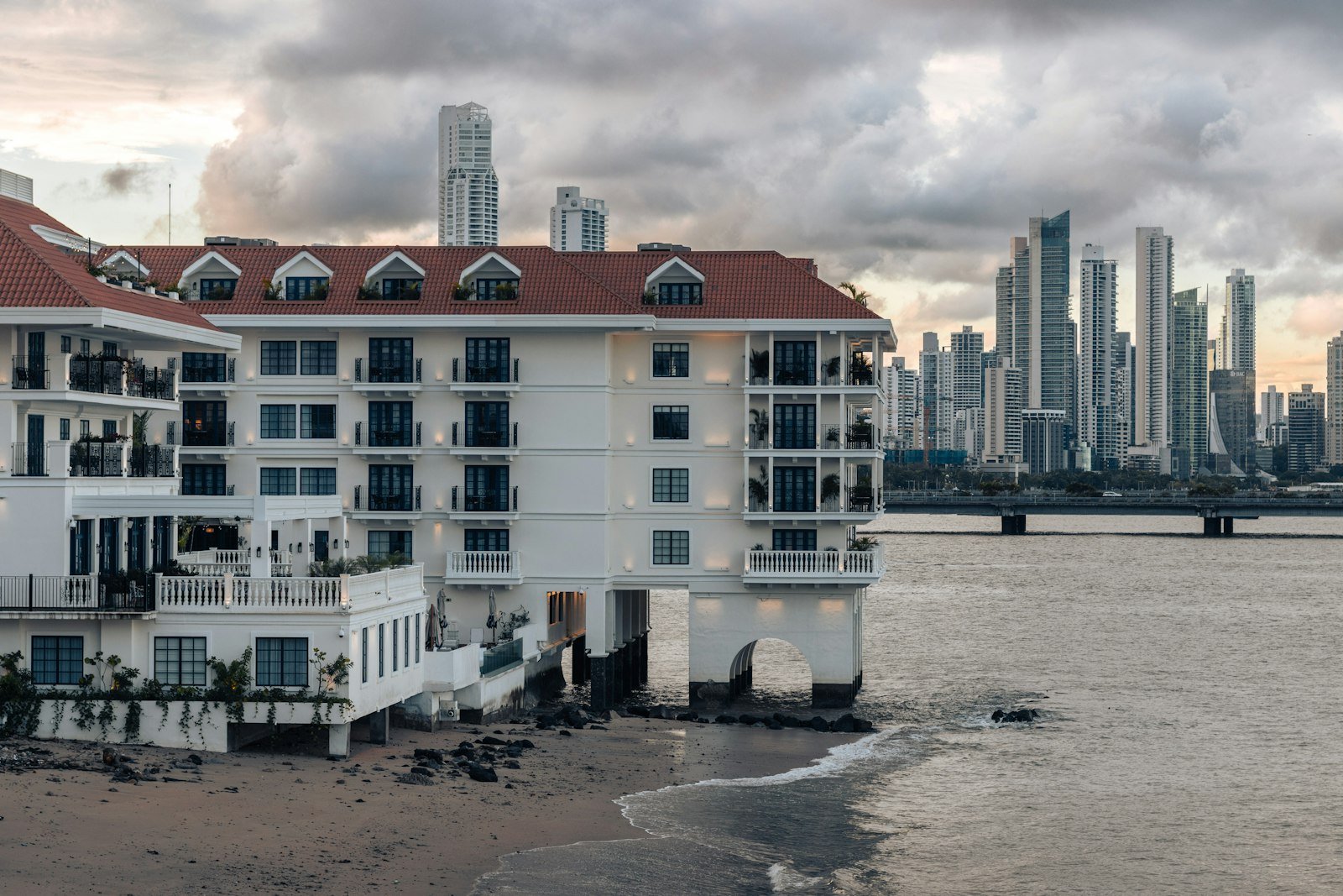 Free Stopovers on the Way to South America: 15 Days in Panama, 24 Hours in Bogota
